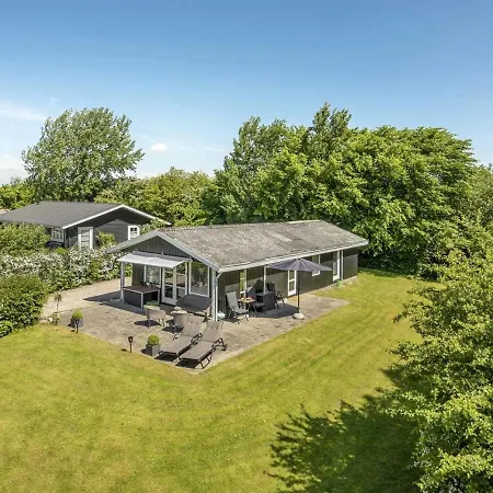 Holiday home Leefke - 300m From The Sea In Se Jutland By Interhome *