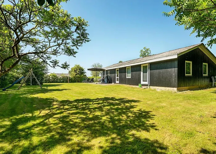 Semesterbostad Leefke - 300m From The Sea By Interhome